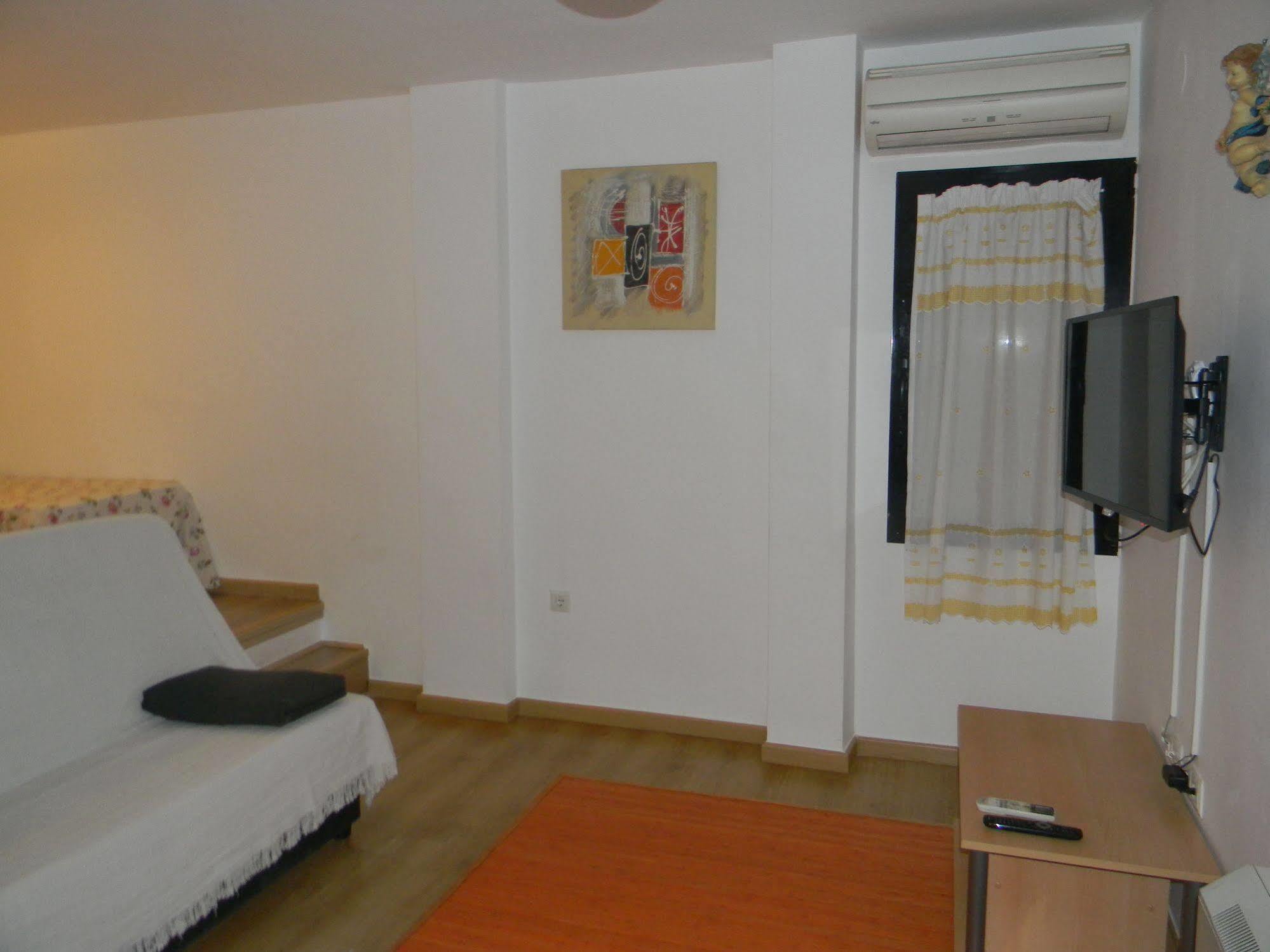 Апартаменти Apartamento Granada Моначиль Екстер'єр фото